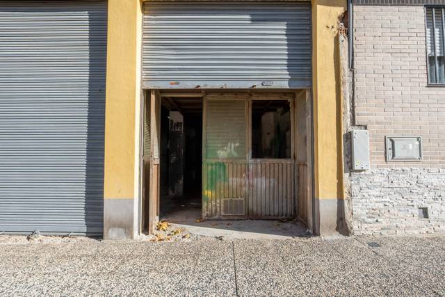 Local comercial en Venta en Calle SAN VICENTE FERRER, 19 en Oliver