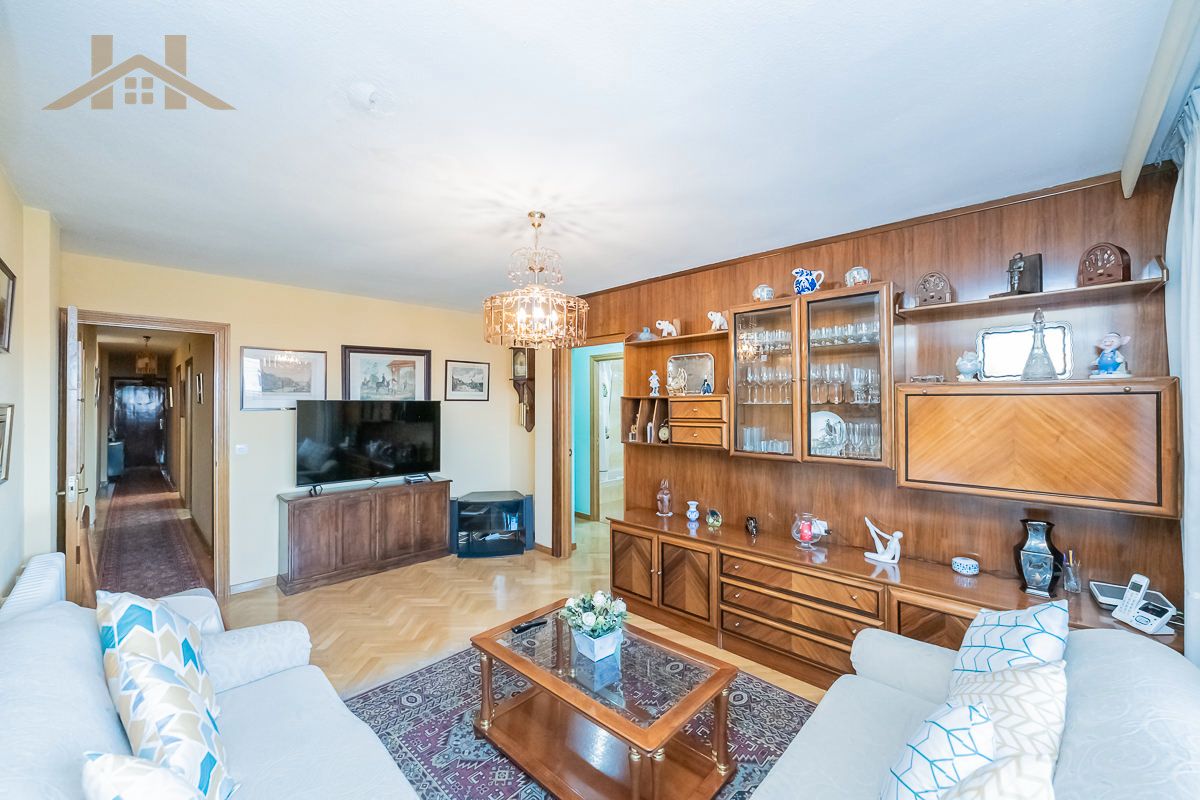 Sala d'estar de Pis en venda en Boadilla del Monte amb Aire condicionat, Parquet i Terrassa