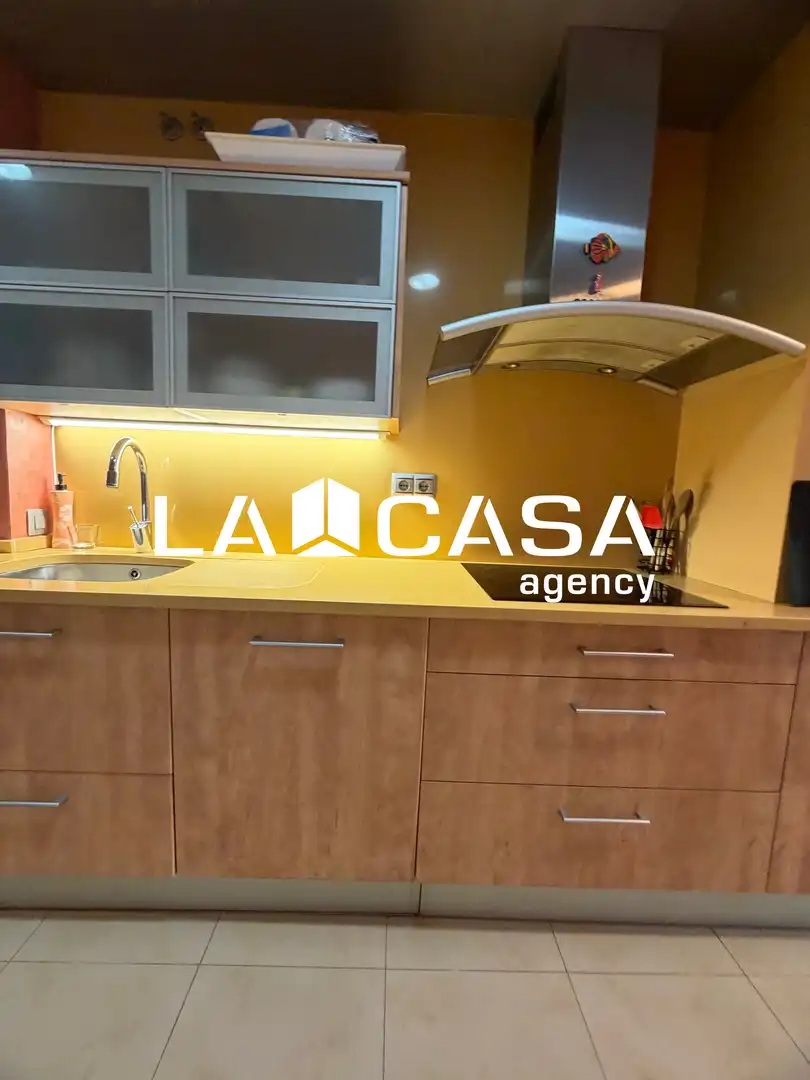 Cocina de Piso en venta en Badalona con Calefacción