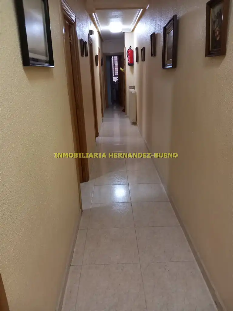 Gebäude zur Miete in Garrido Sur