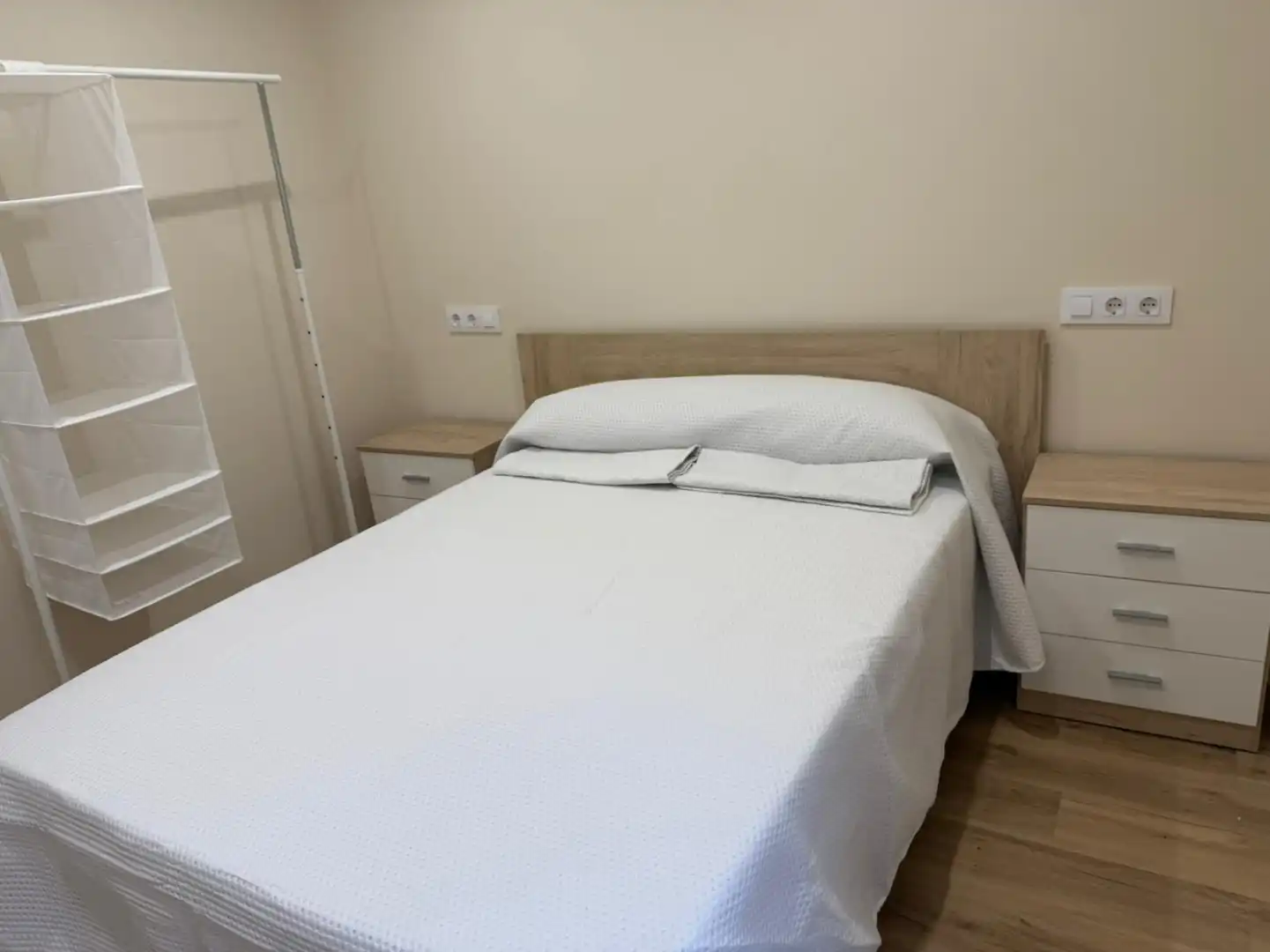 Bedroom of Flat for rent in Gijón   with Heating and Furnished