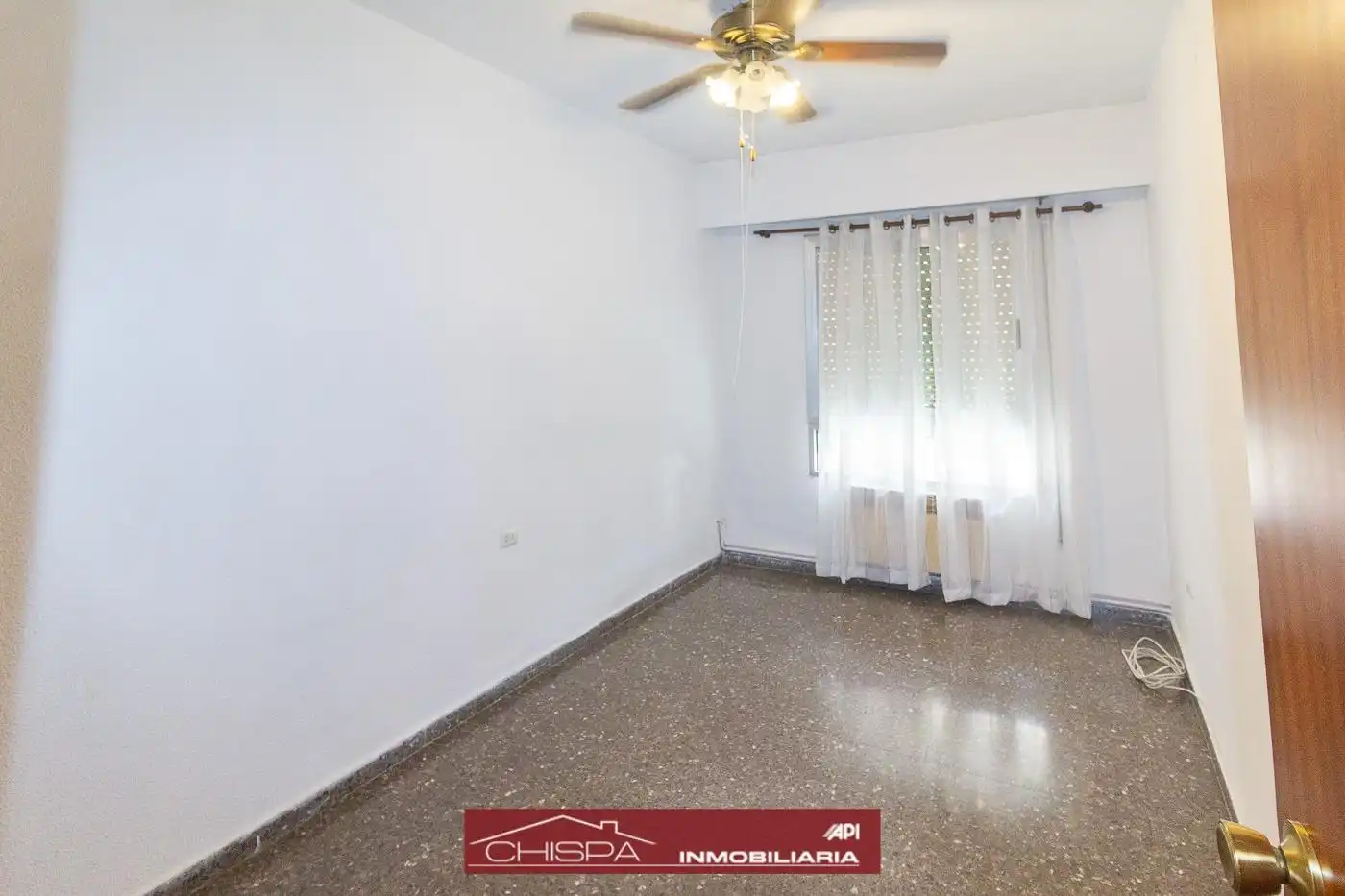 Habitación de Piso en venta en Valencia con Calefacción y Balcón