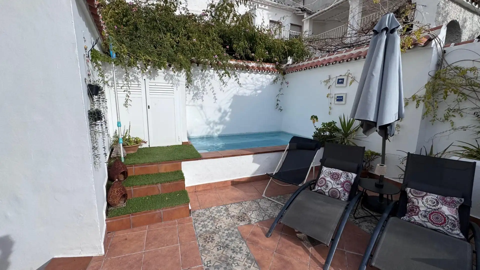 Garden of Houses for sale in Iznájar  with Air Conditioner, Heating and Terrace