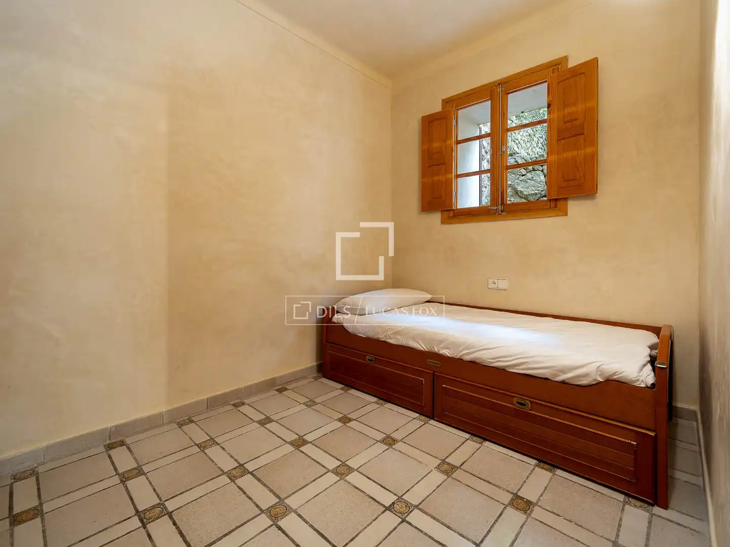 Finca rústica de alquiler en Mancor de la Vall con Jardín privado, Terraza y Trastero