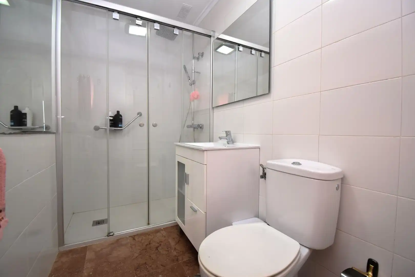 Bany de Apartament de lloguer en Santa Pola amb Aire condicionat, Calefacció i Terrassa