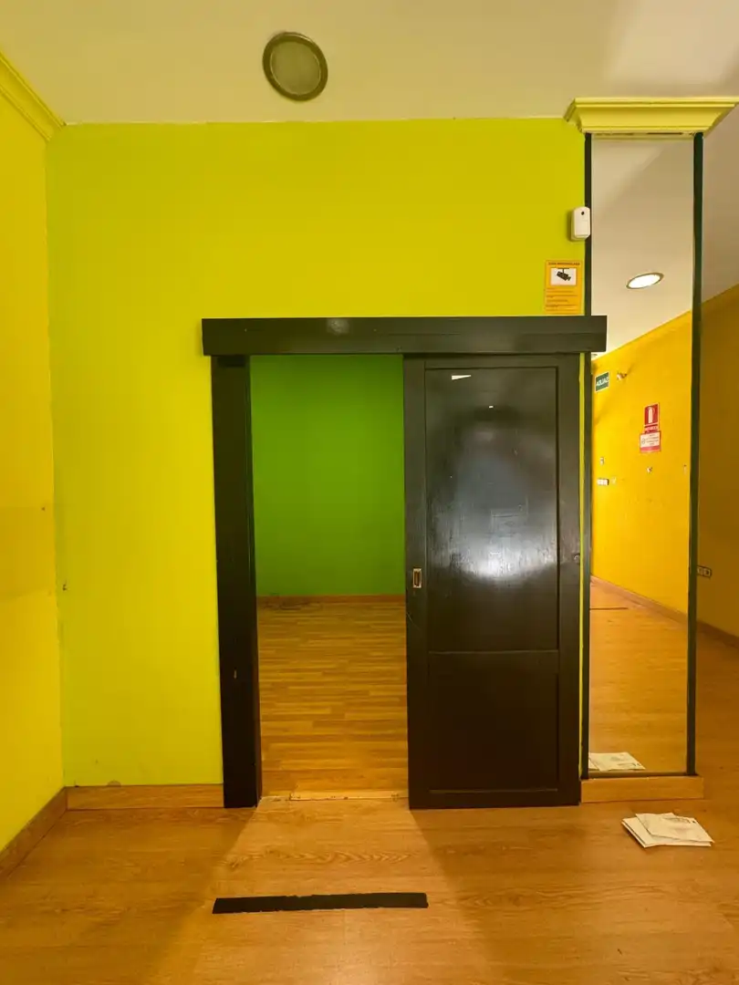 Local de alquiler en Castilla - Hermida