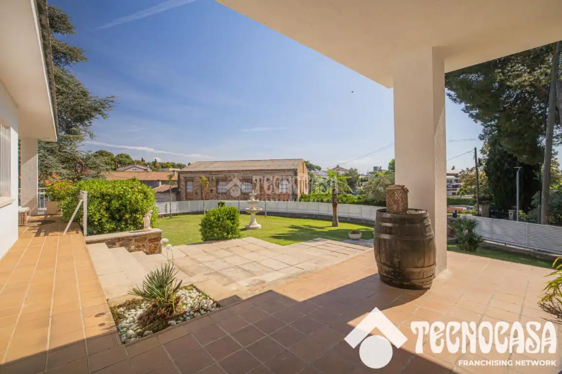 Casa o xalet en venda a Canovelles