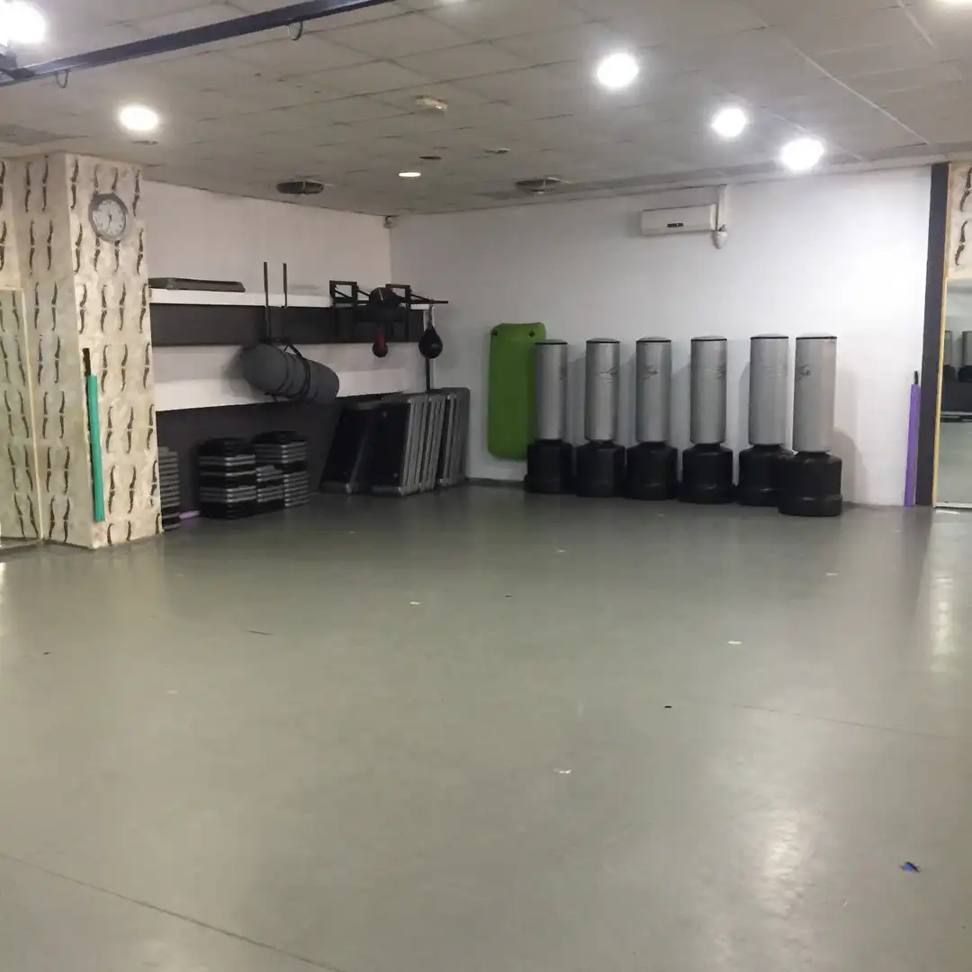 Local comercial en traspàs a Carrer de Xilxes 18, imagen 33