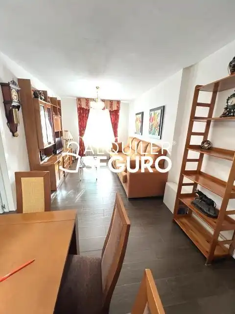 Flat for rent in Madrid  with Heating and Furnished