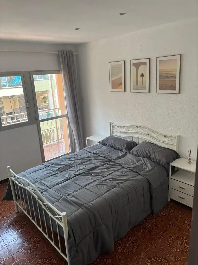 Habitación de Apartamento de alquiler en Moncofa con Aire acondicionado, Calefacción y Terraza