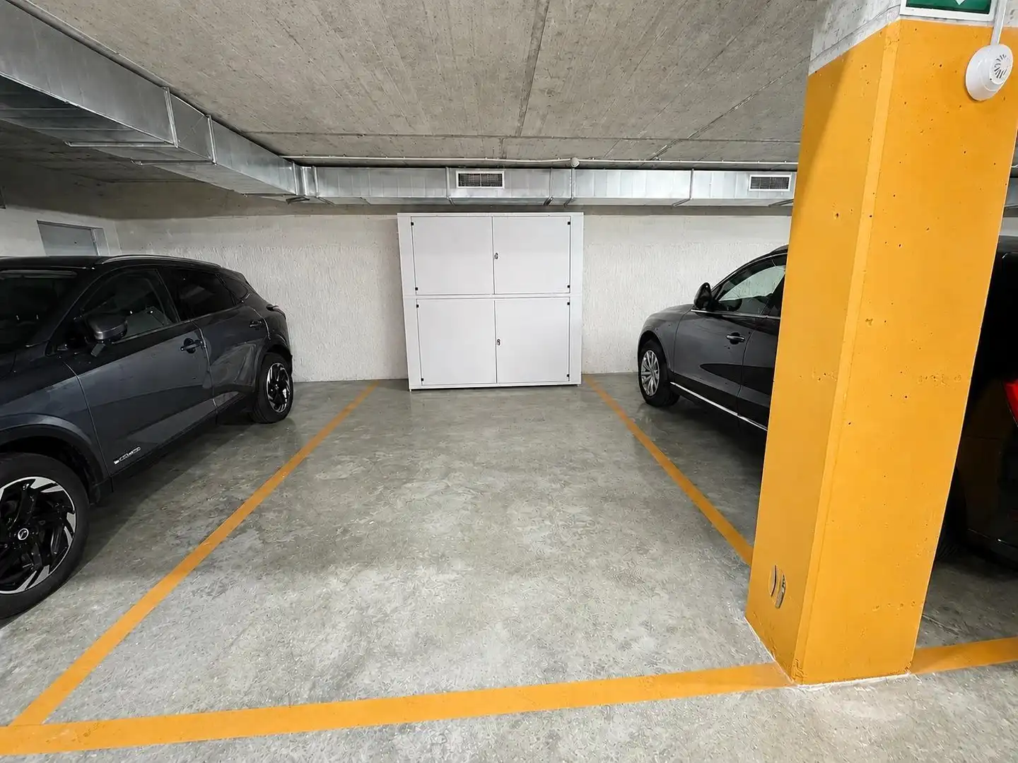 Parking de Piso de alquiler en Badalona con Calefacción, Parquet y Trastero
