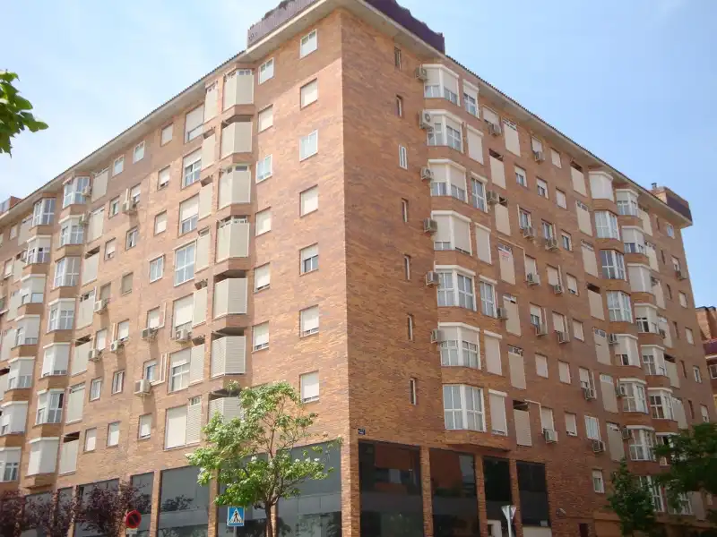 Piso con piscina en venta en Calle de Berrocal, imagen 4