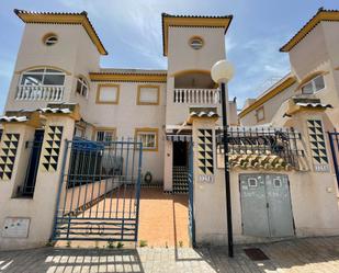 Exterior view of House or chalet for sale in Guardamar del Segura  with Air Conditioner and Terrace