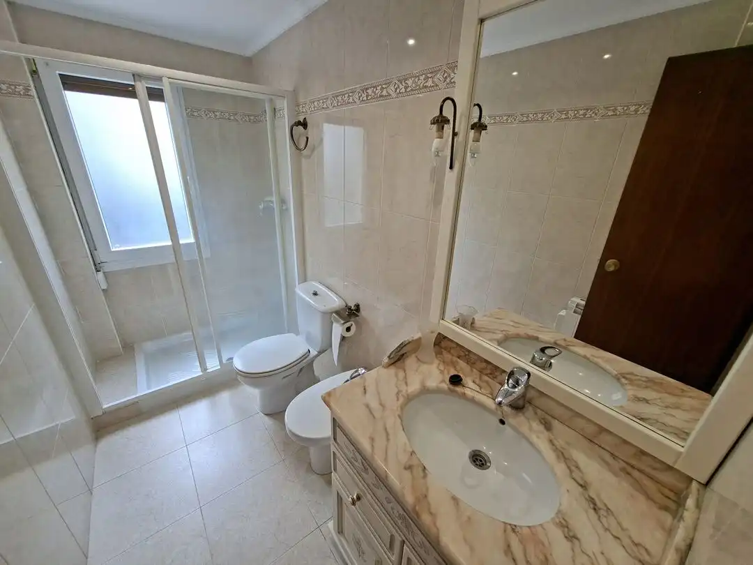 Baño de Piso en venta en Mañaria con Calefacción y Balcón