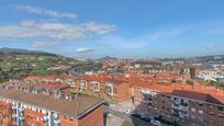 Vista exterior de Pis en venda en Bilbao 