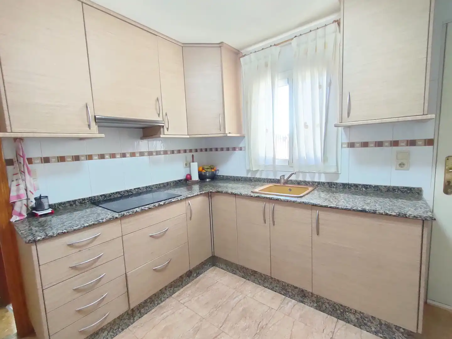 Kitchen of Houses for sale in Godelleta  with Air Conditioner, Private garden and Terrace