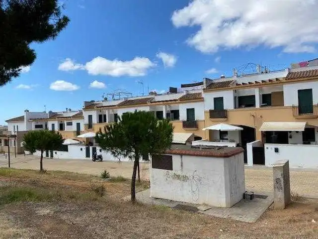 Vista exterior de Piso en venta en Isla Cristina