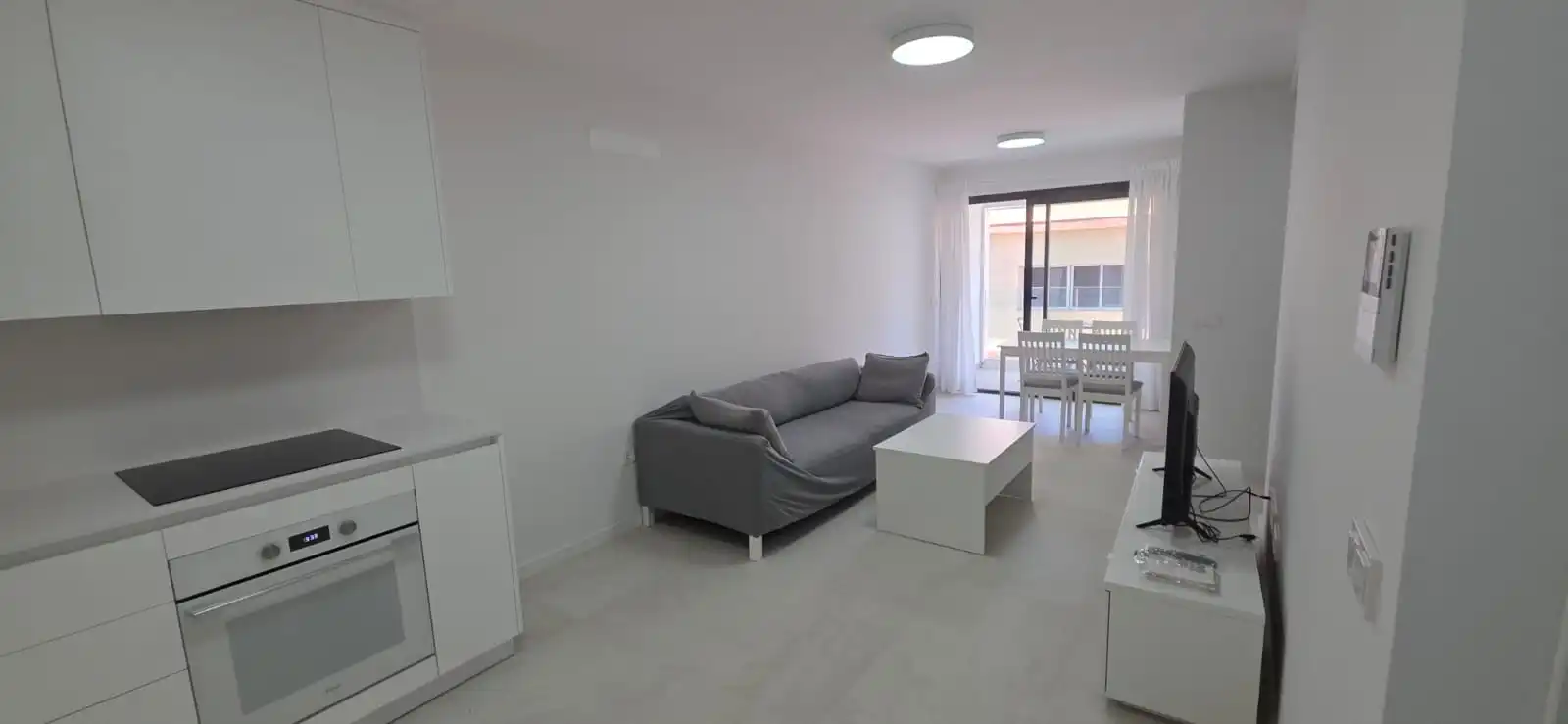 Sala d'estar de Pis de lloguer en Santa Cruz de Tenerife amb Traster, Moblat i Forn
