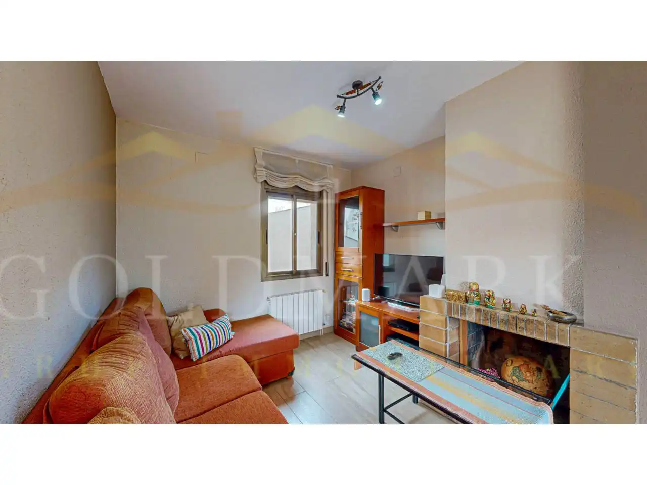 Sala de estar de Casa o chalet en venta en Corbera de Llobregat con Aire acondicionado, Calefacción y Jardín privado
