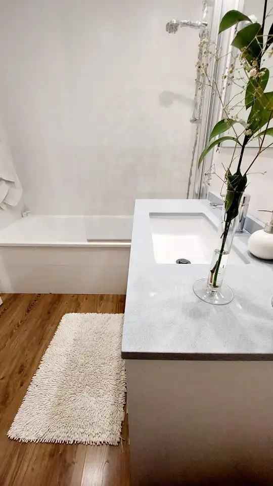 Badezimmer von Wohnung zum Verkauf in Elche / Elx mit Klimaanlage, Balkon und Gemeinschaftspool