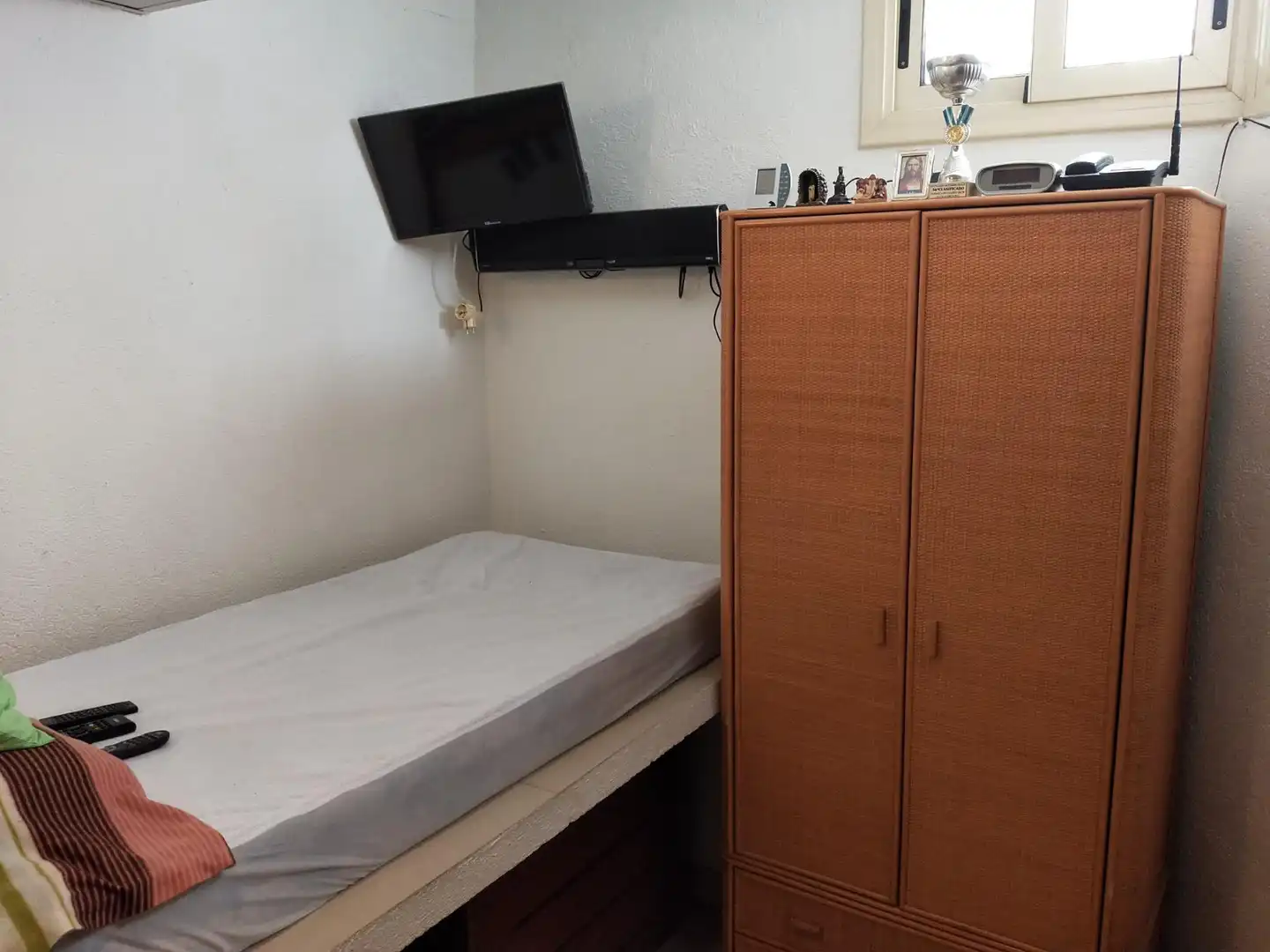 Schlafzimmer von Haus oder Chalet zum Verkauf in Cunit mit Klimaanlage, Heizung und Privatgarten