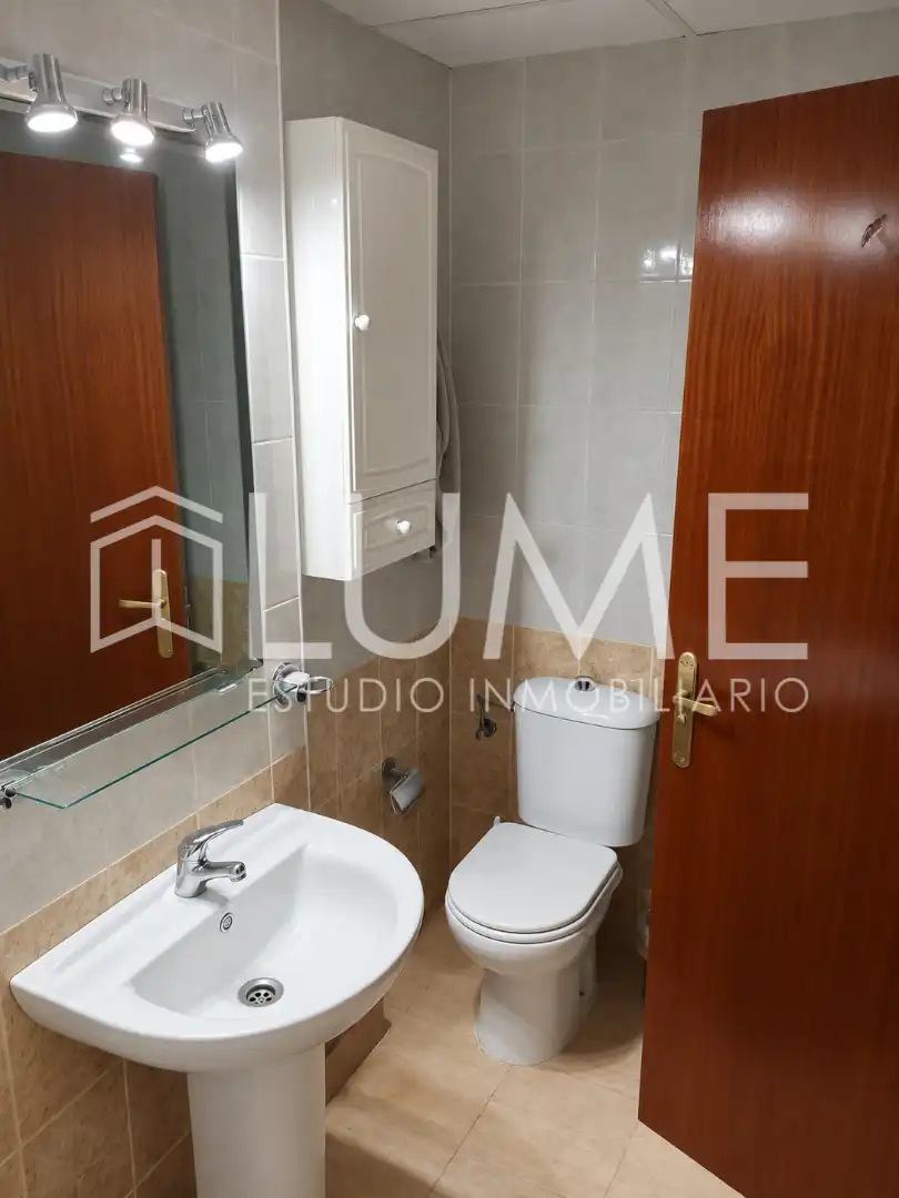 Flat with terrace to rent in Cerro - Amate, imagen 8