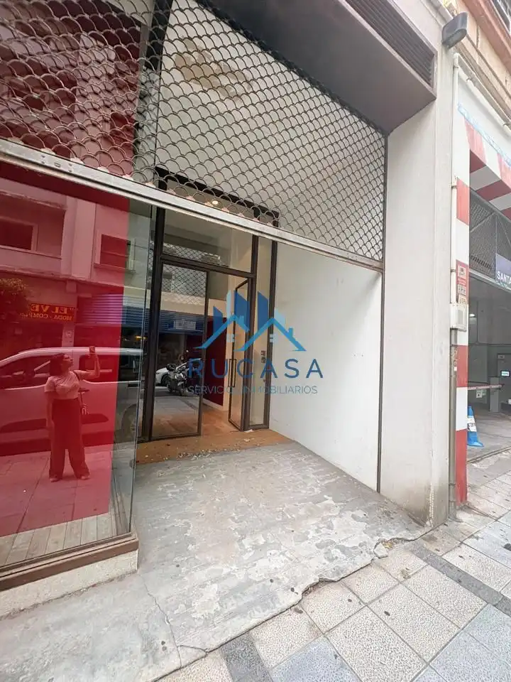 Locale commerciale in vendita a Calle Santa Clara, imagen 19