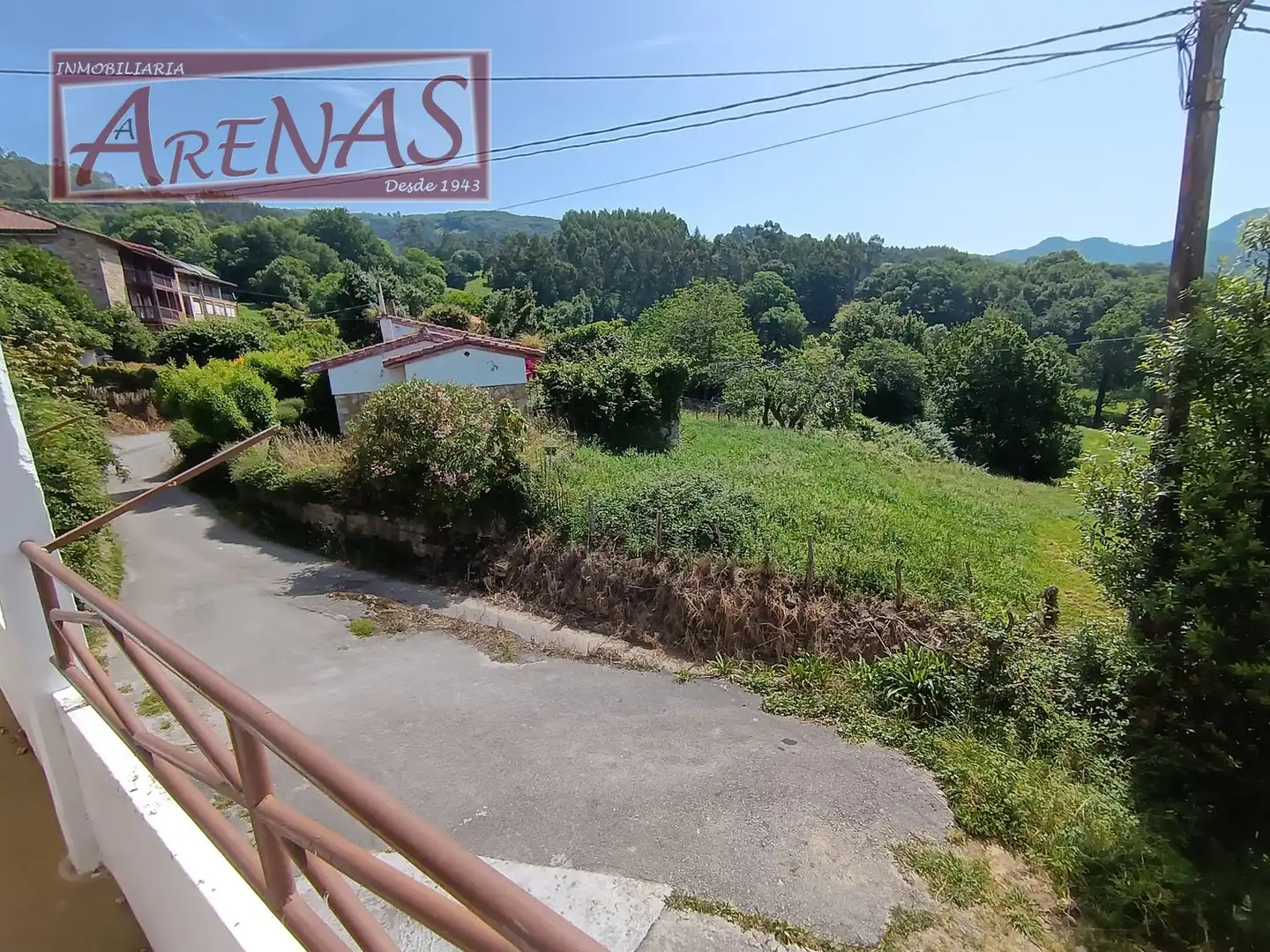 Casa adosada en venta en Ampuero con Parquet y Terraza
