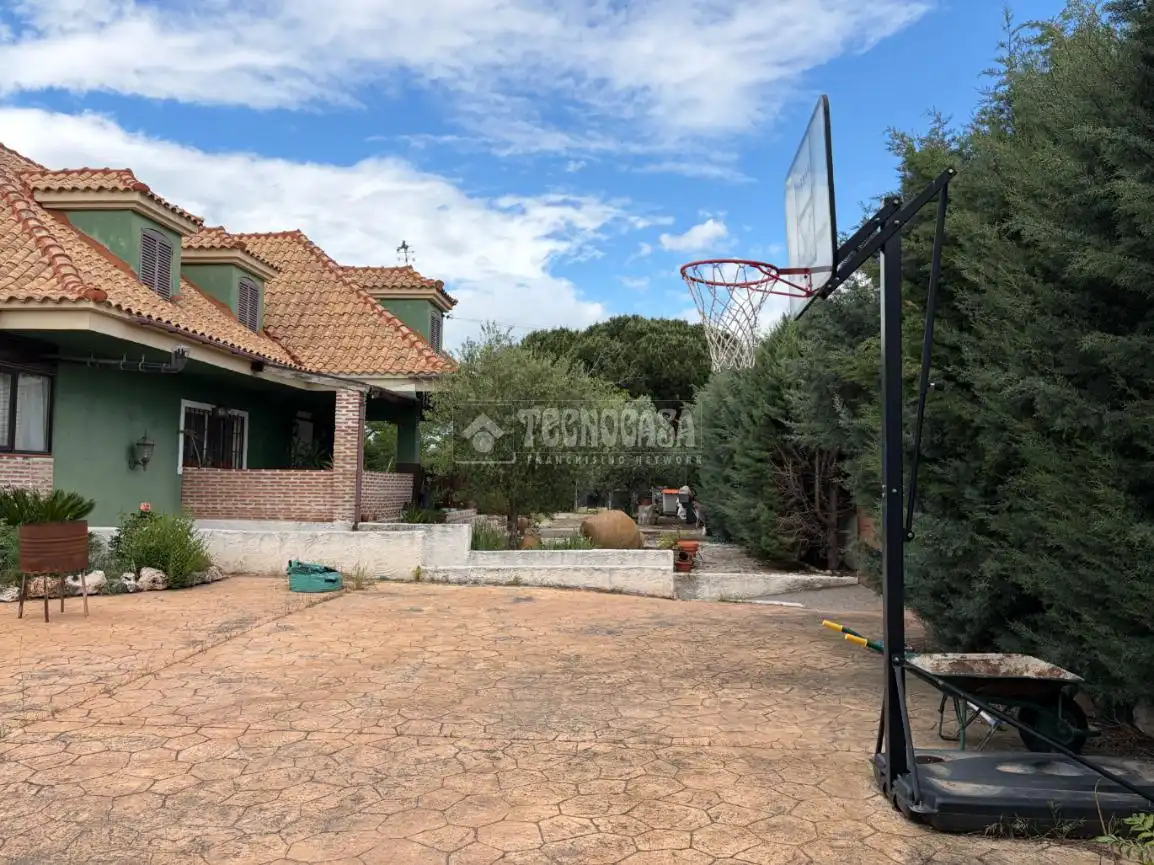 Garden of Houses for sale in Valdetorres de Jarama  with Heating, Private garden and Swimming Pool