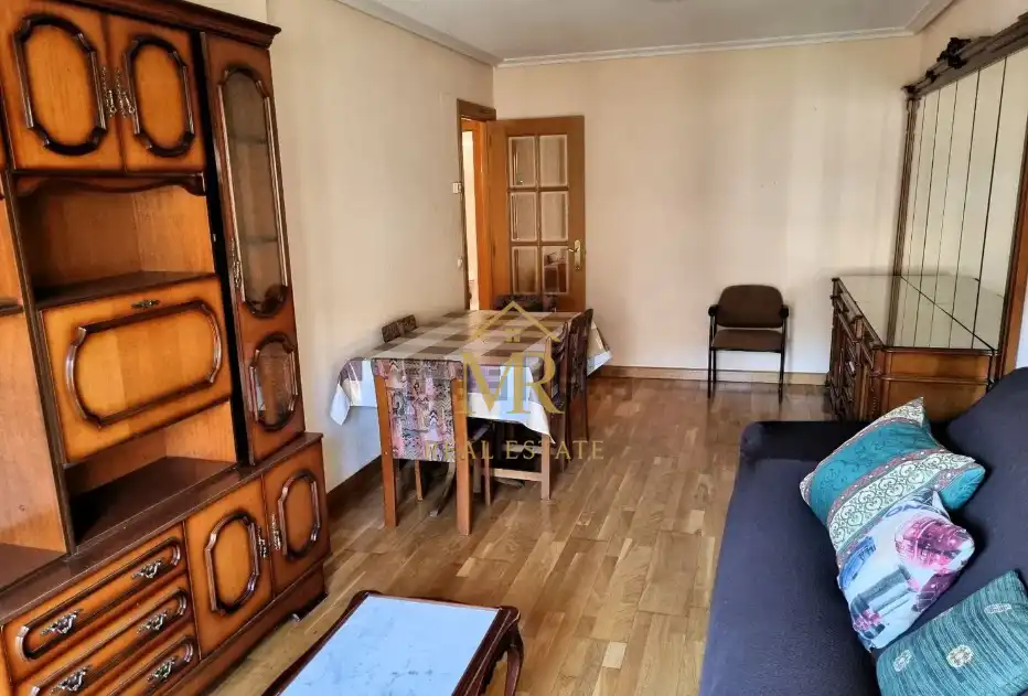 Sala de estar de Piso de alquiler en Salamanca con Calefacción, Parquet y Amueblado