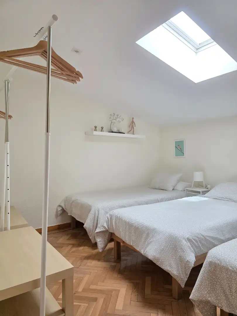 Bedroom of Duplexes for sale in Madrid  with Air Conditioner, Heating and Parquet flooring