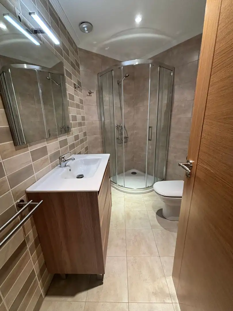 Bathroom of Flat for rent in Ferrol  with Heating, Parquet flooring and Furnished
