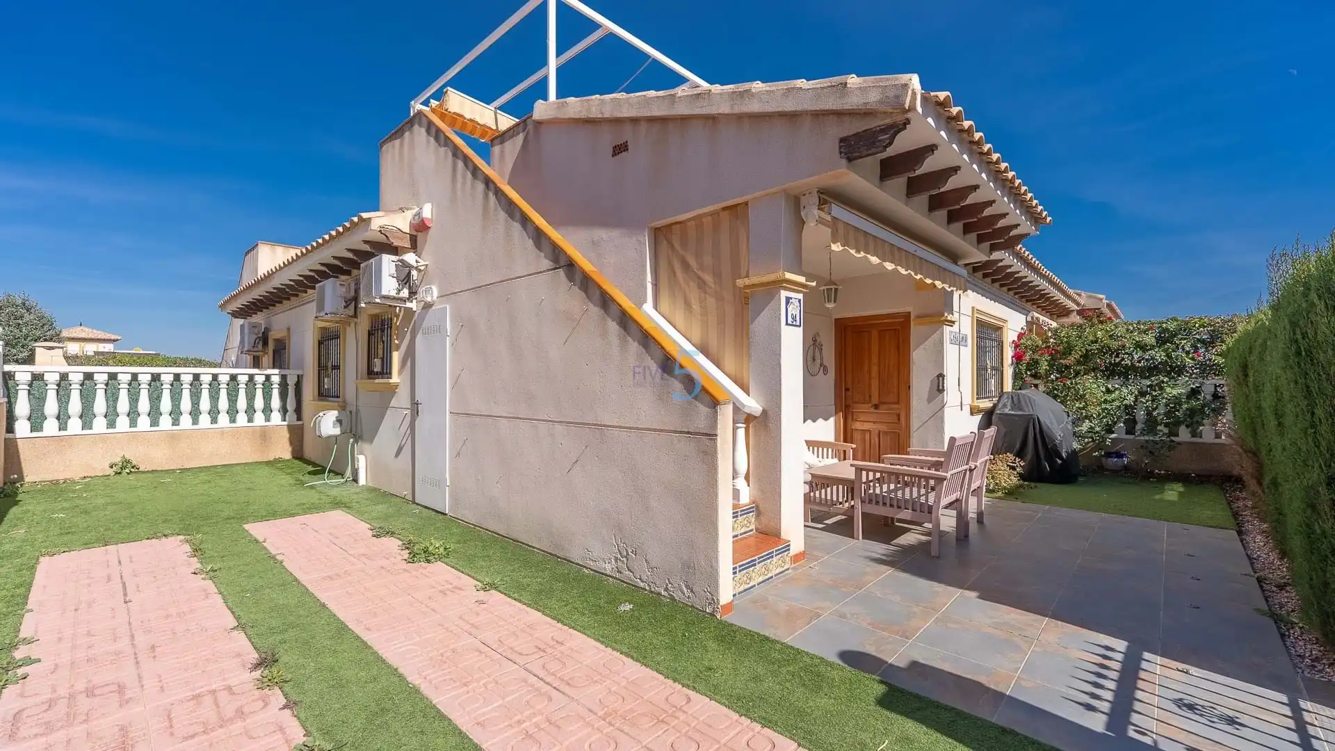 Garten von Haus oder Chalet zum Verkauf in Orihuela mit Klimaanlage, Terrasse und Abstellraum