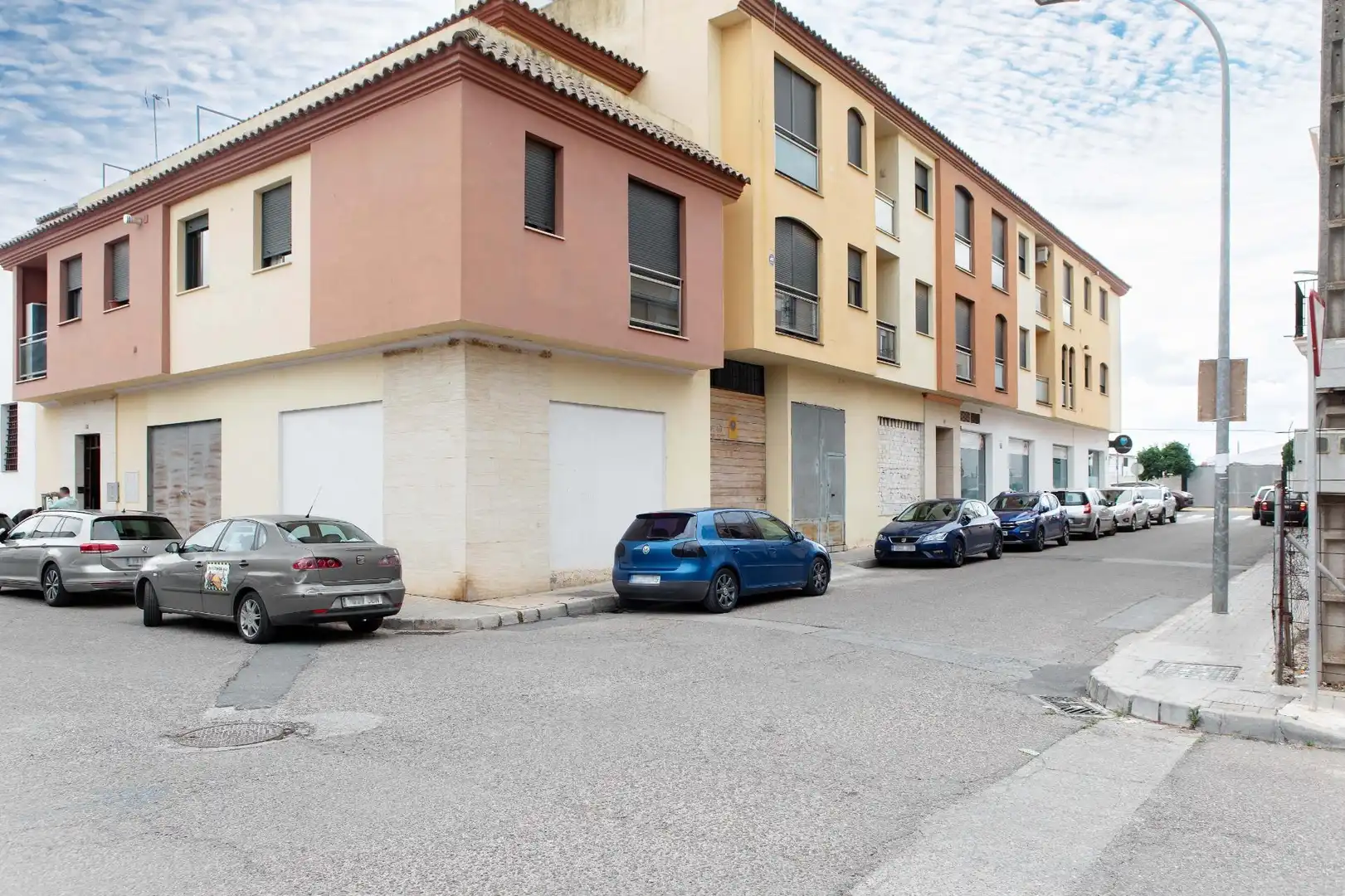 Exterior view of Duplexes for sale in Brenes  with Air Conditioner, Terrace and Balcony