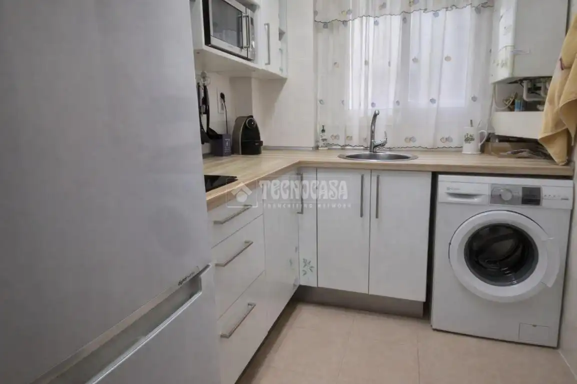 Cocina de Piso en venta en Zaragoza con Calefacción