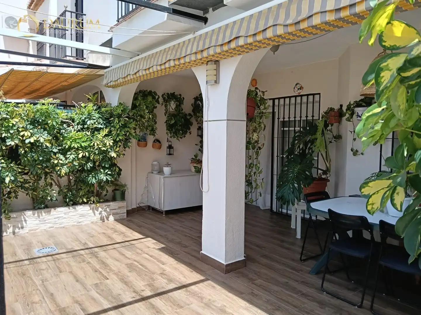 Adossat amb piscina en venda a Campomanes