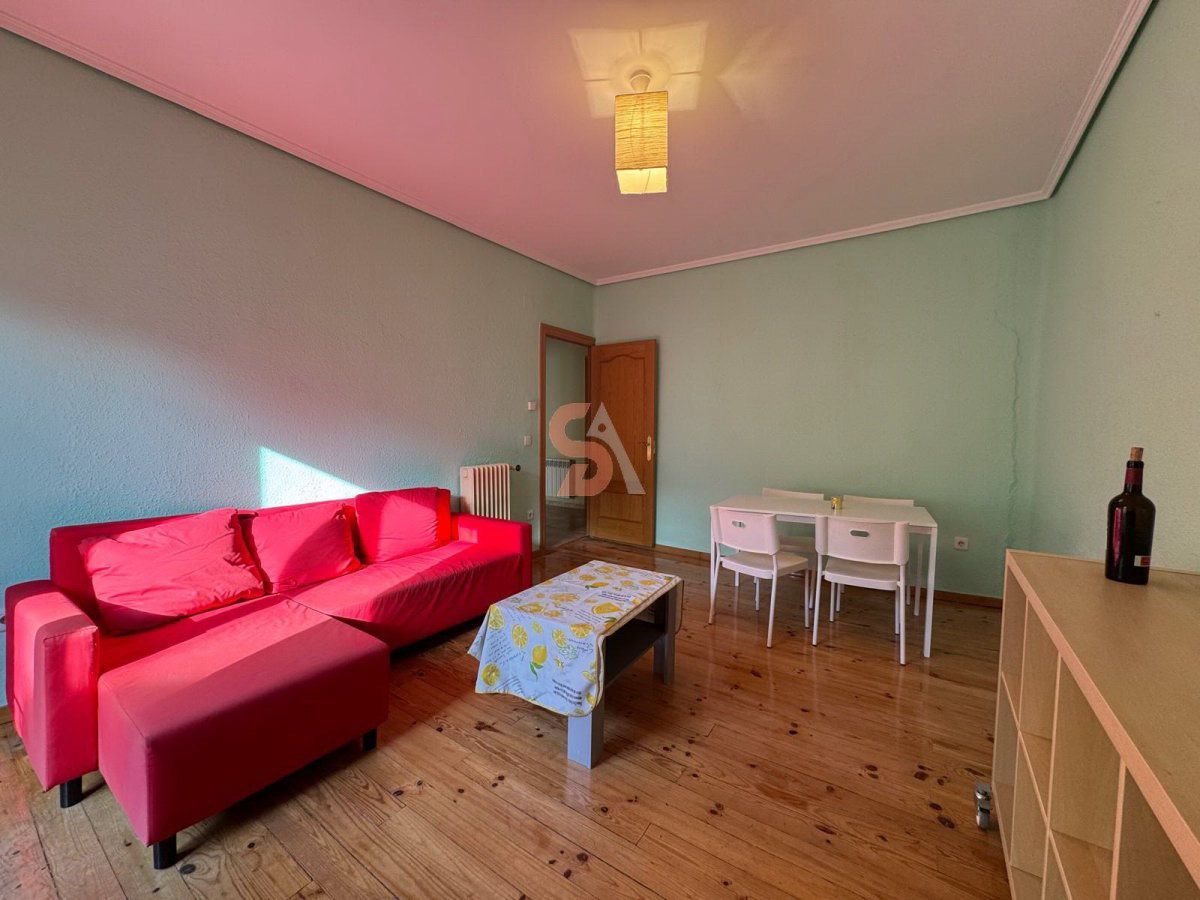 Flat to rent in CAMPANAS, Centro