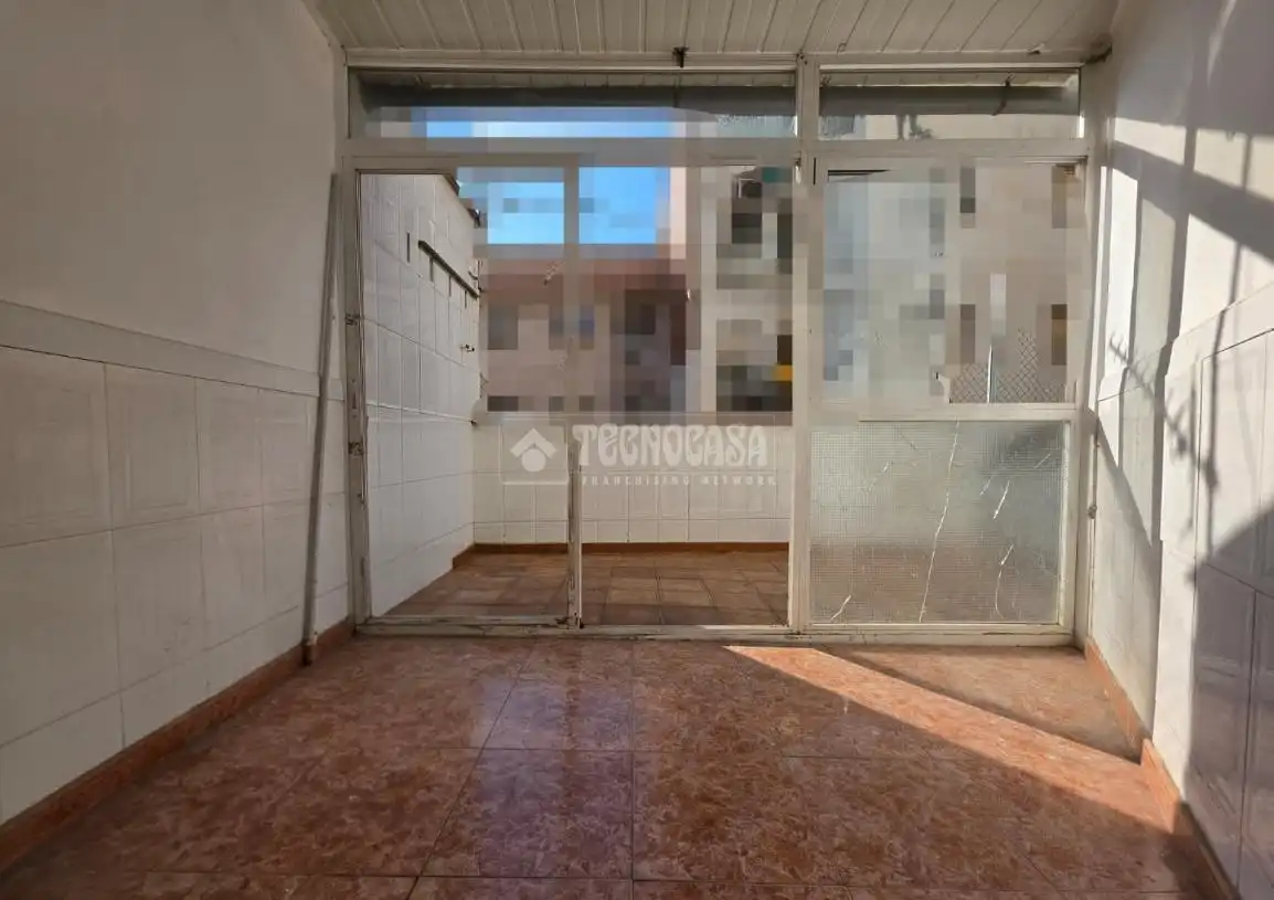 Pis en venda en Santa Coloma de Gramenet amb Parquet i Terrassa