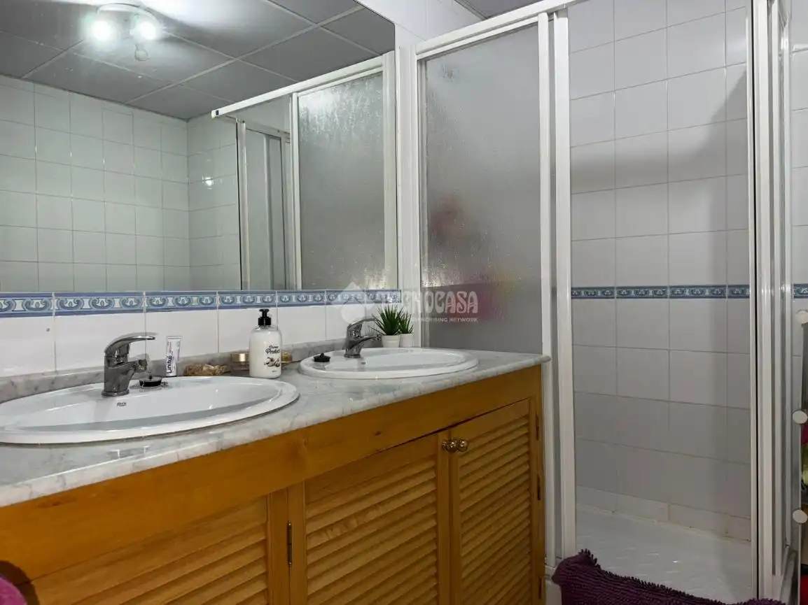 Baño de Casa adosada en venta en Sevilla