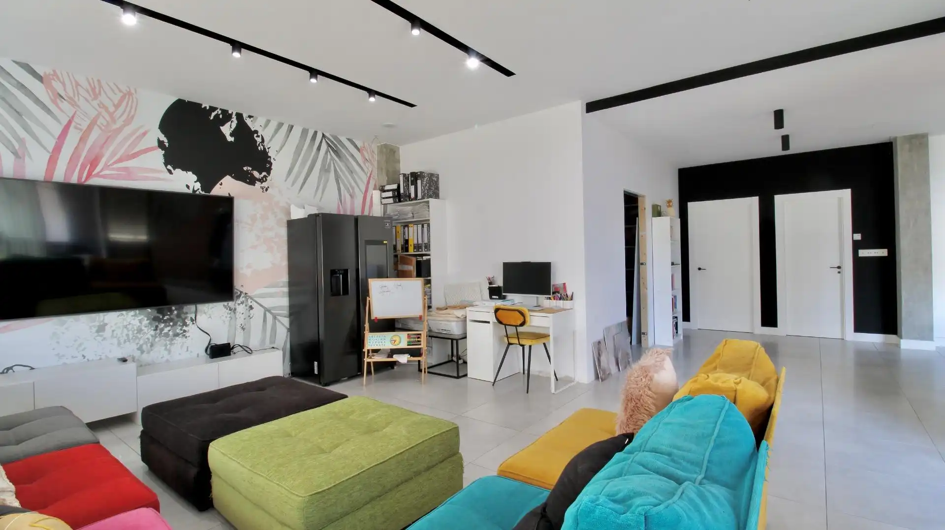 Sala de estar de Casa adosada en venta en Armilla con Aire acondicionado, Calefacción y Jardín privado