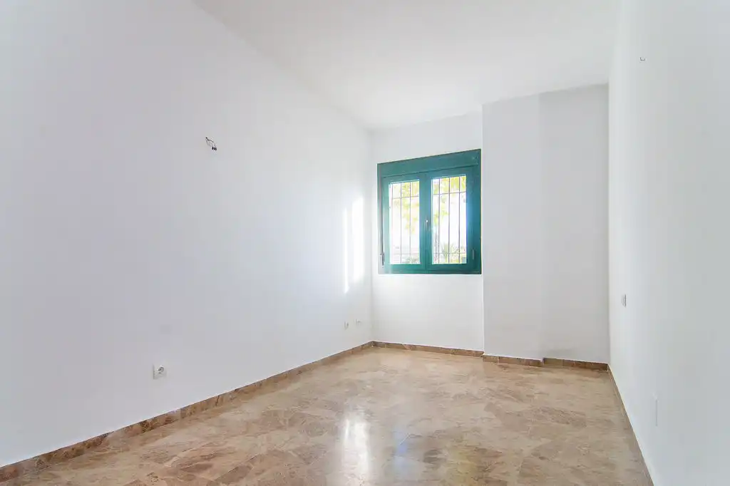 Bedroom of Flat for sale in San Pedro de Alcántara