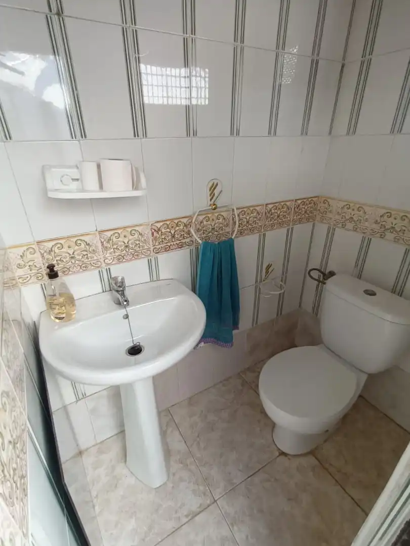 Bany de Casa o xalet en venda en Mérida amb Aire condicionat, Jardí privat i Terrassa