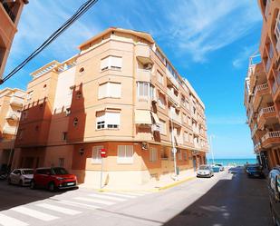 Vista exterior de Pis de lloguer en Guardamar del Segura amb Terrassa