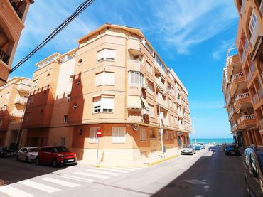 Flat with lift to rent in Carrer Azorín