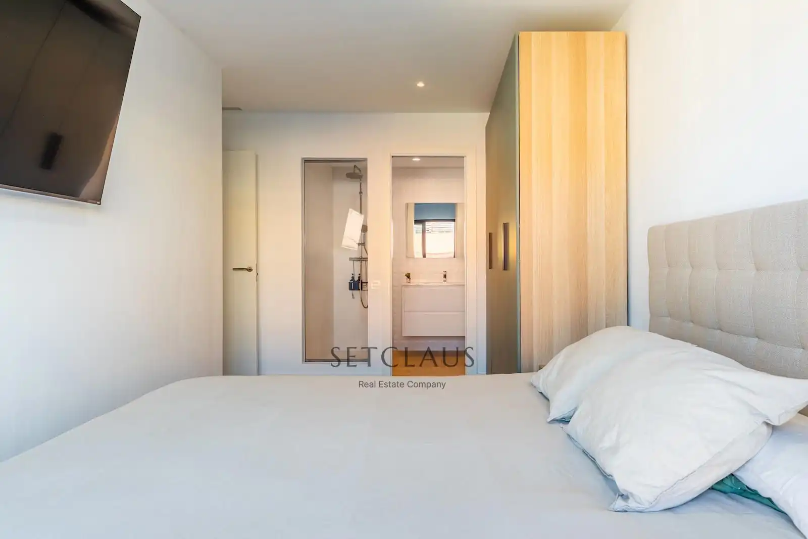 Bedroom of Flat for sale in El Masnou  with Air Conditioner, Heating and Terrace