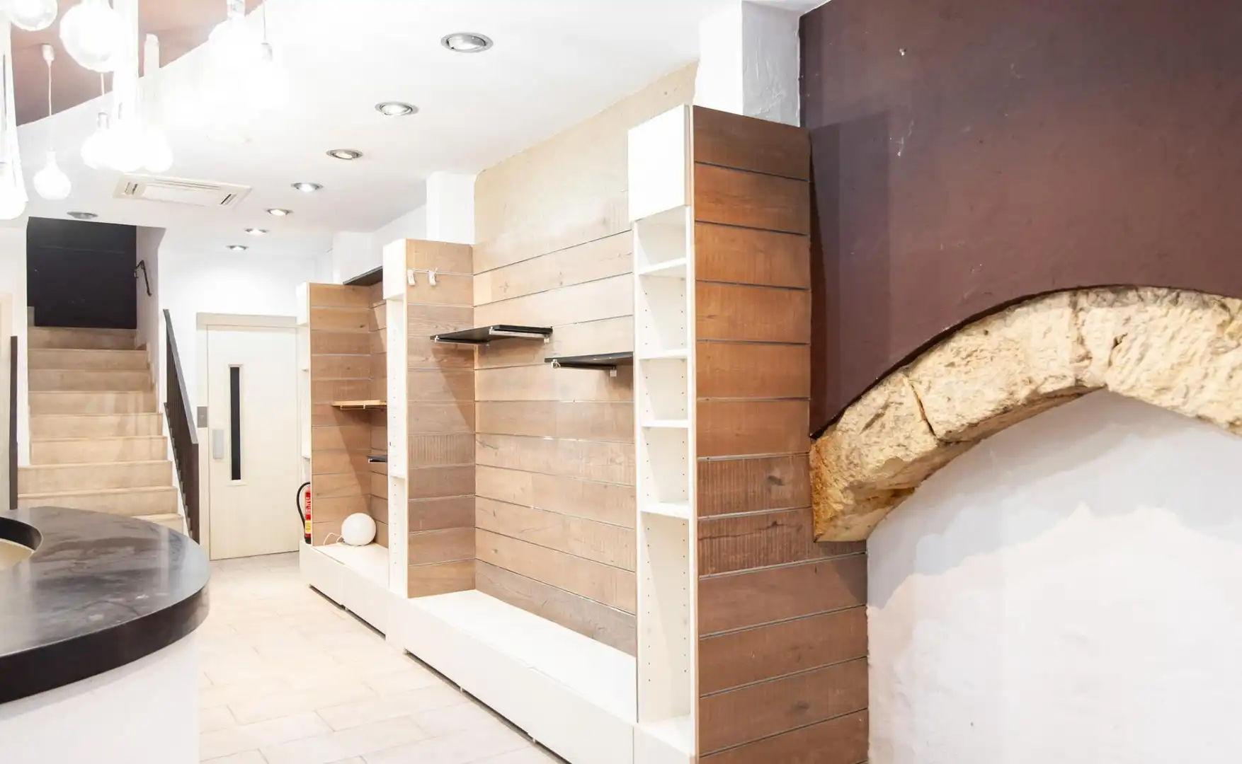 Local comercial de lloguer a Calle Santa Maria, imagen 4