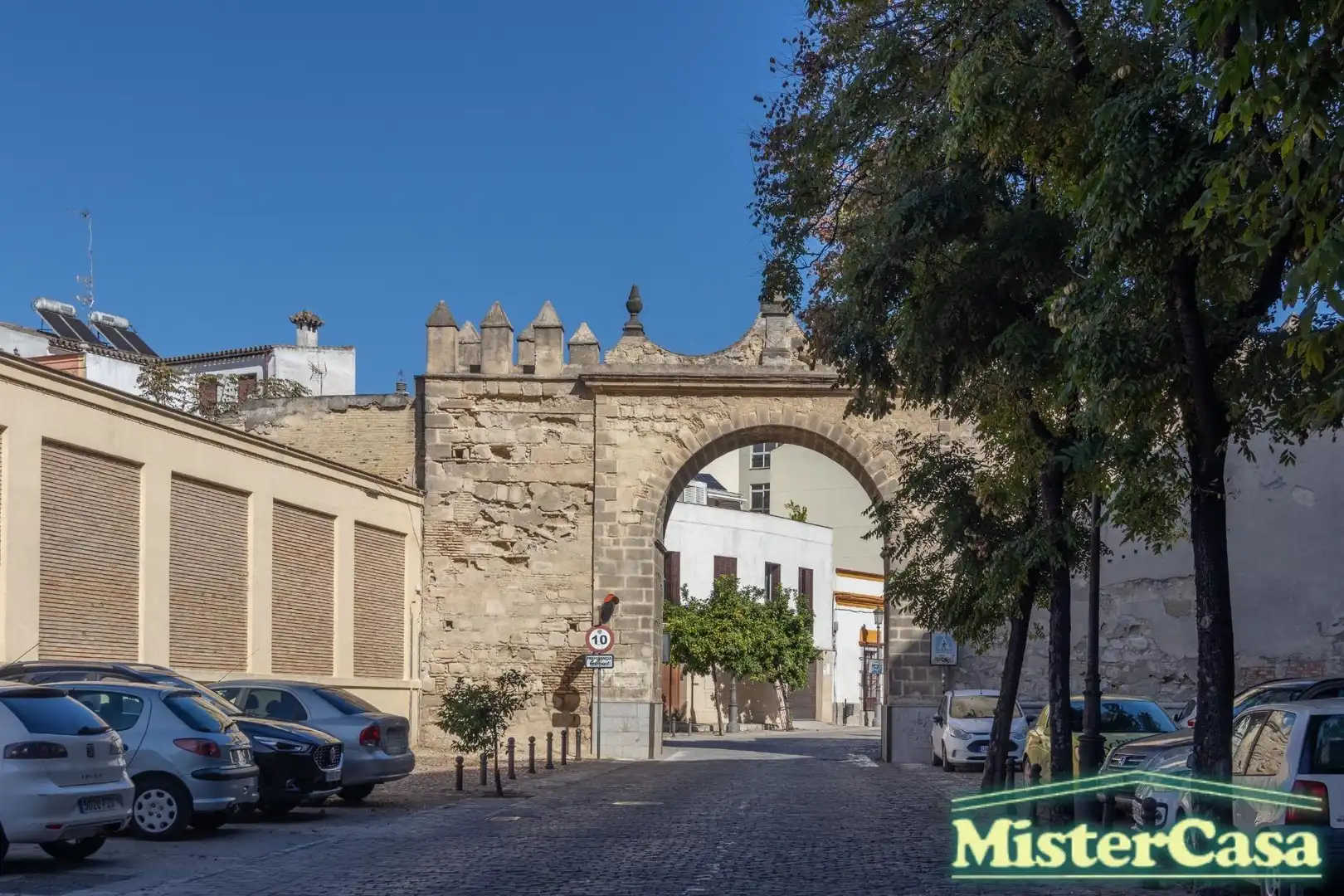 Vista exterior de Pis en venda en Jerez de la Frontera amb Aire condicionat i Balcó