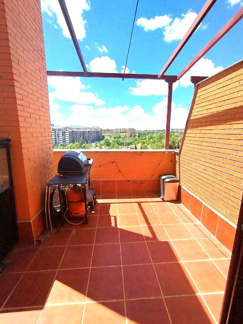 Terrasse von Dachboden zum Verkauf in Madrid mit Terrasse, Abstellraum und Gemeinschaftspool