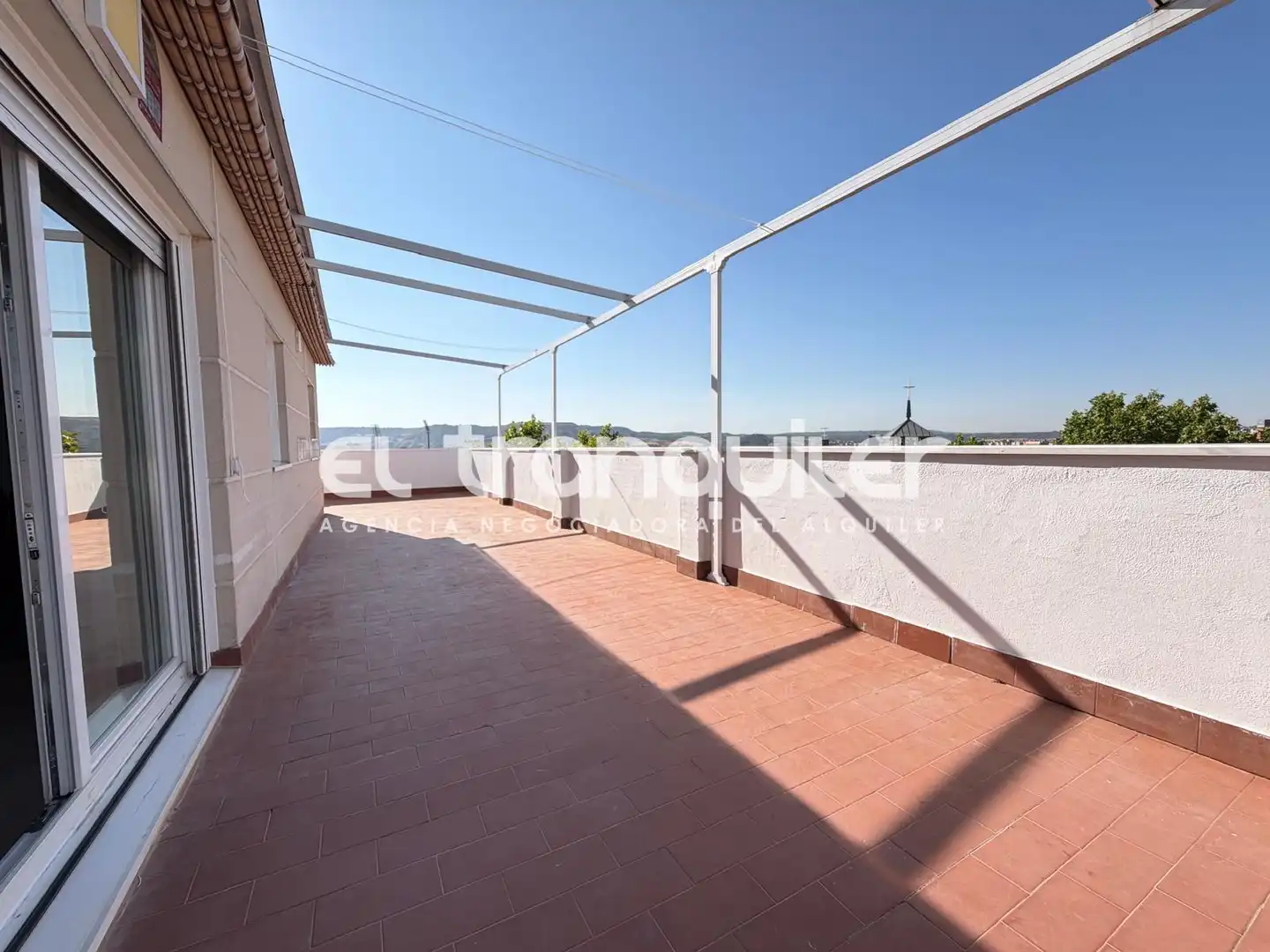Dachboden zur Miete in Calle Jose Martinez Ruiz Azorin, Espartales