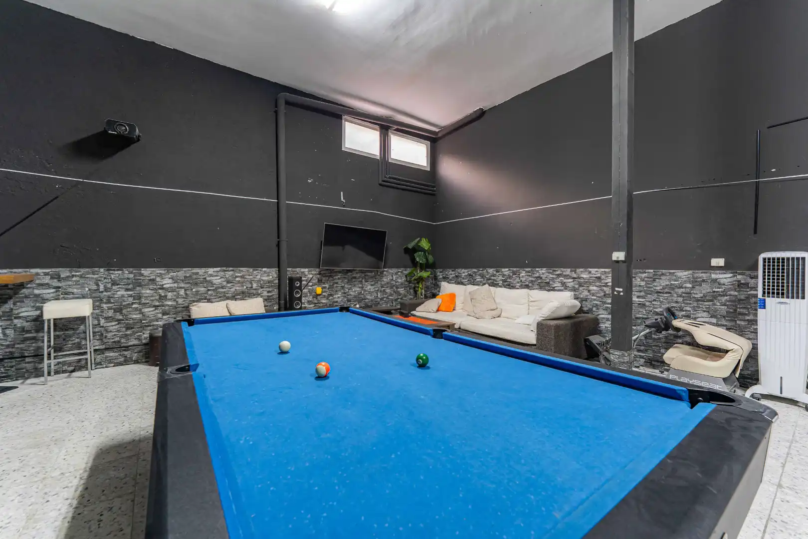 Houses for sale in Sevilla la Nueva  with Air Conditioner, Heating and Private garden